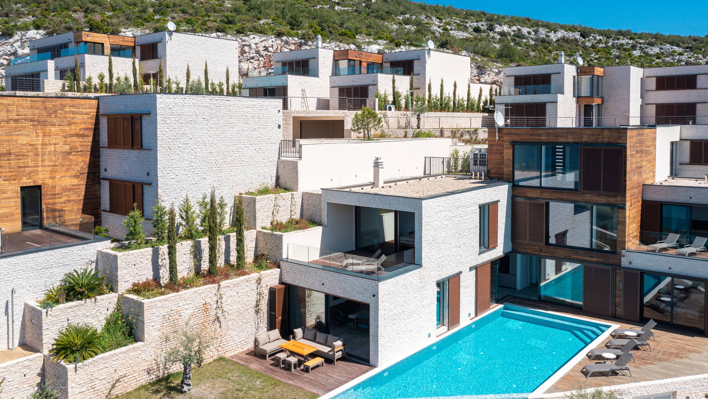 villa-3-figs-and-olives-croatia-summer-home-luxury-beach-resort-primosten-for-sale